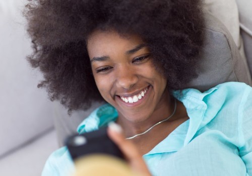 Knowing When to Move the Conversation Offline in Online Dating